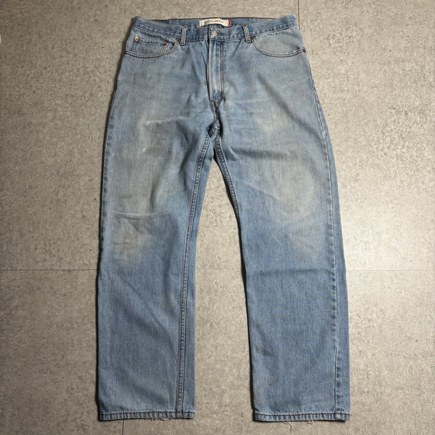 ミッキー耳付きフーディーコーデ古着