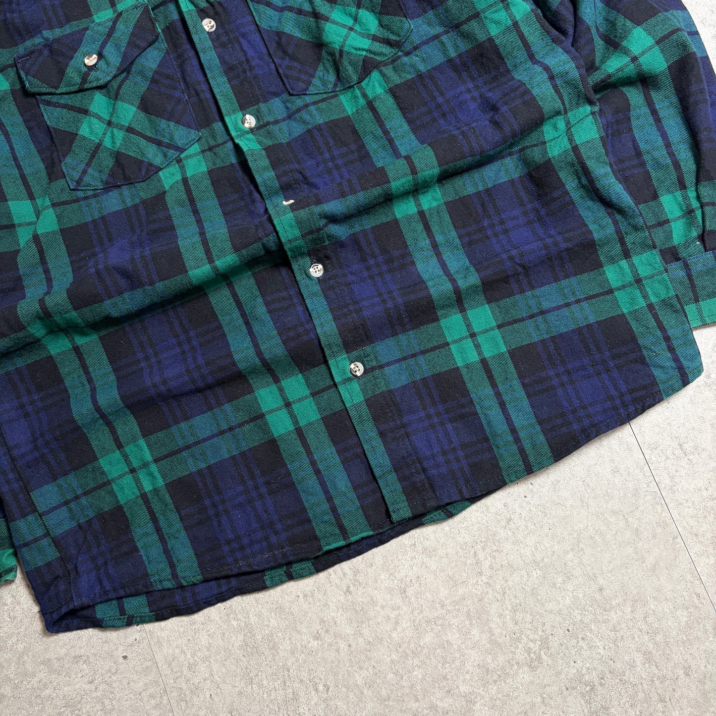 ネルシャツブラックデニムアメカジコーデ古着