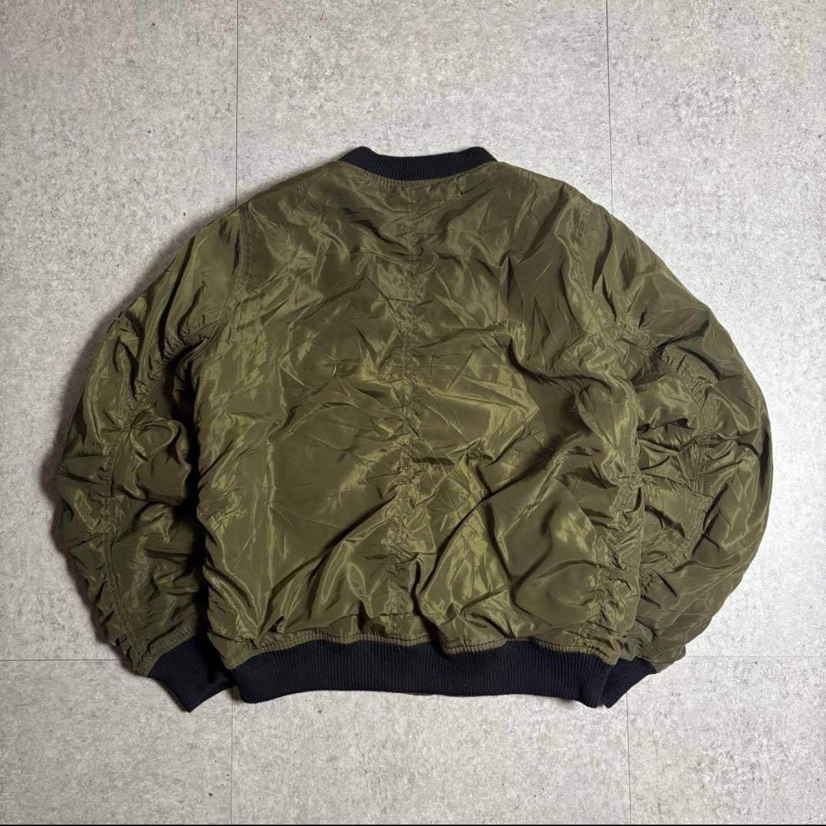 ワッペン付MA-1ストリートコーデ古着