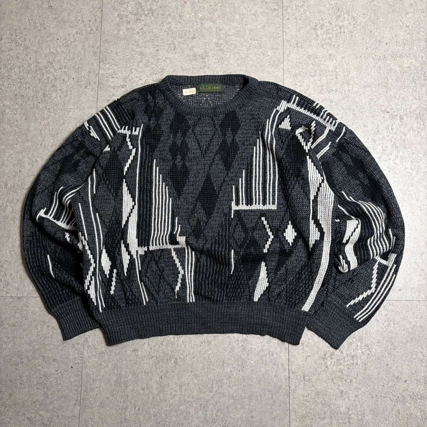 総柄ニットスラックスシティボーイコーデ古着