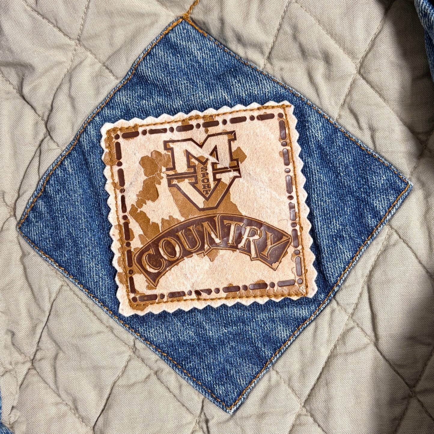 中綿スタジャンストリートコーデ古着