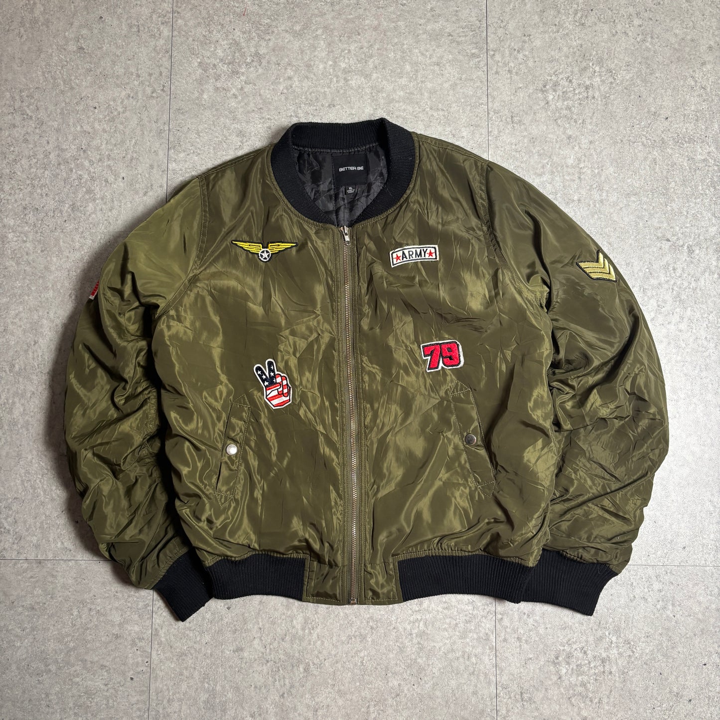 ワッペン付MA-1ストリートコーデ古着