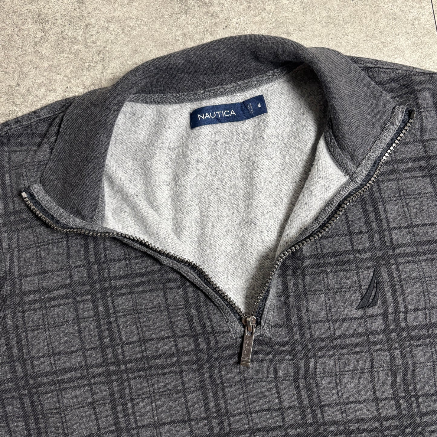 NAUTICAハーフジップシティボーイコーデ古着