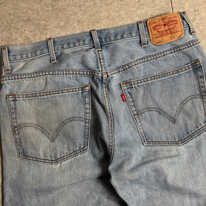 ミッキー耳付きフーディーコーデ古着