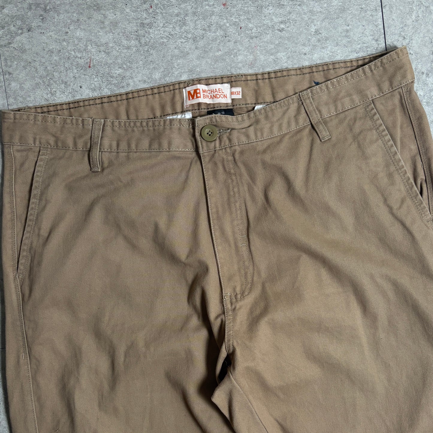 カーキリブニットシティボーイコーデ古着