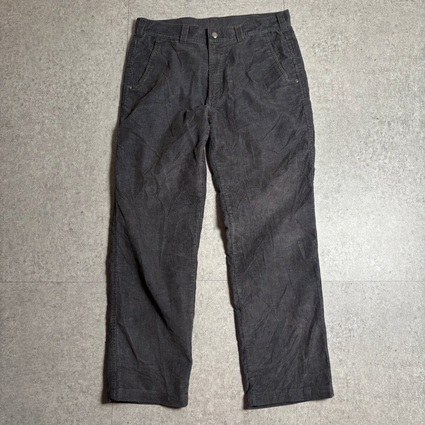 NAUTICAニットシティボーイコーデ古着