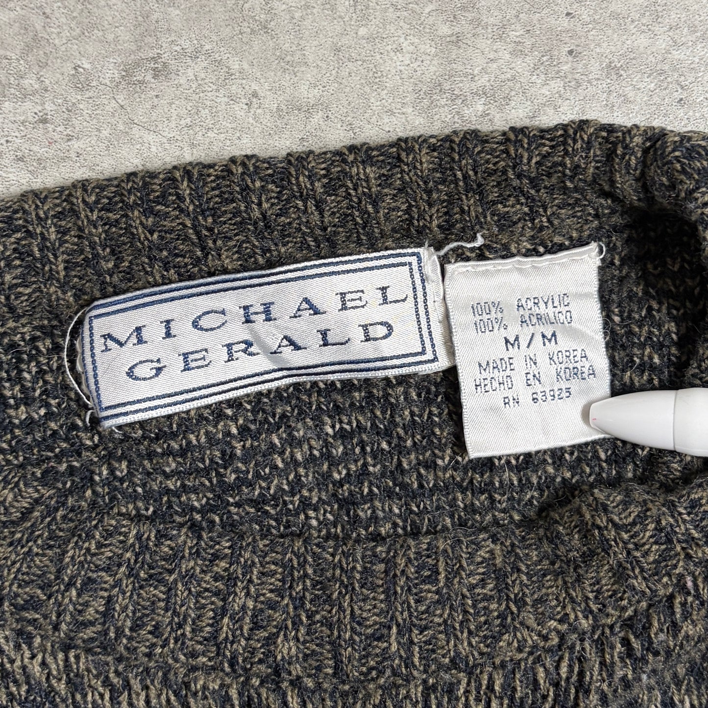 ジャガードニットブラックデニムコーデ古着