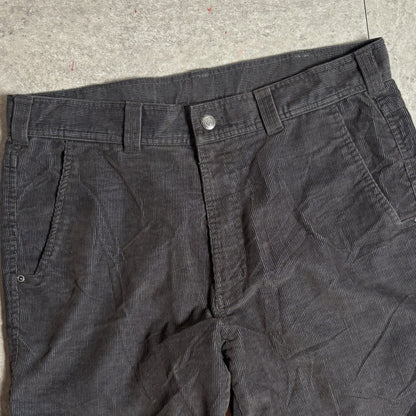 NAUTICAニットシティボーイコーデ古着