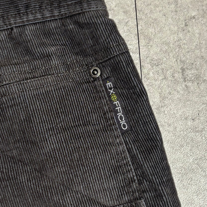 NAUTICAニットシティボーイコーデ古着