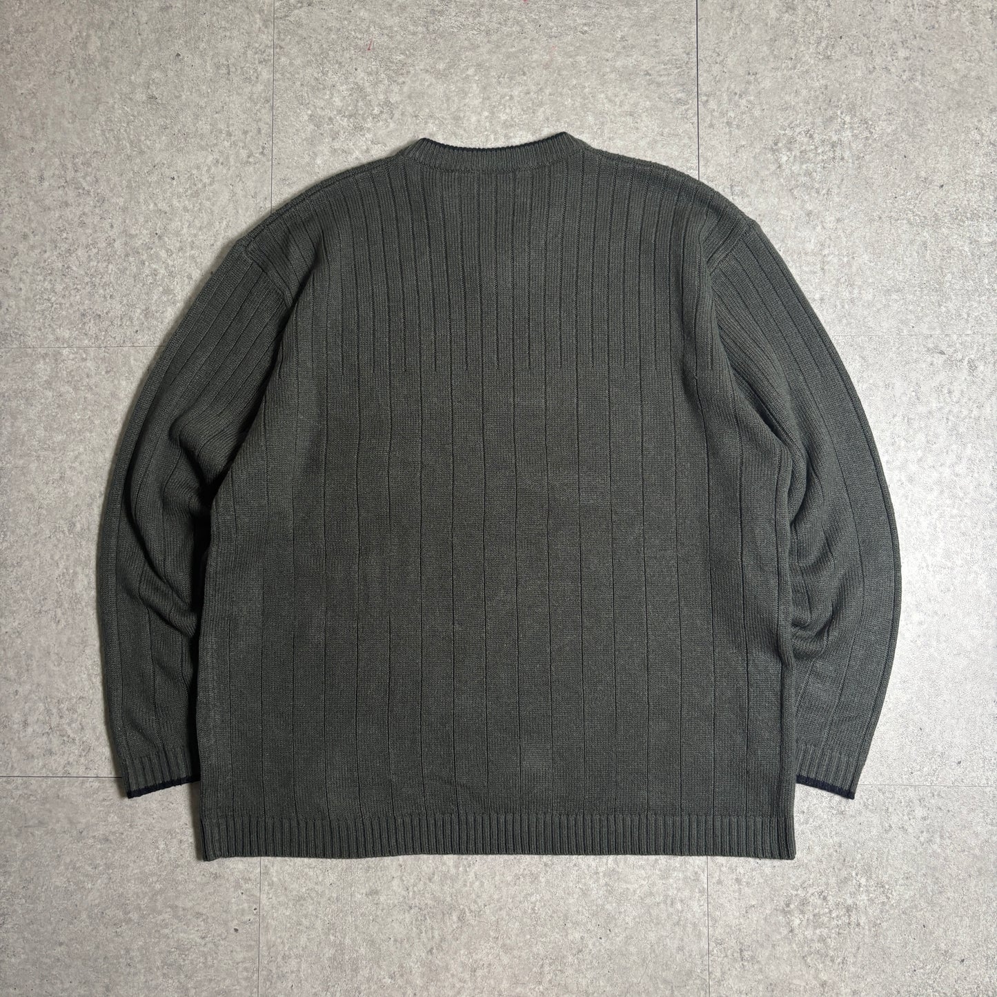 カーキリブニットシティボーイコーデ古着