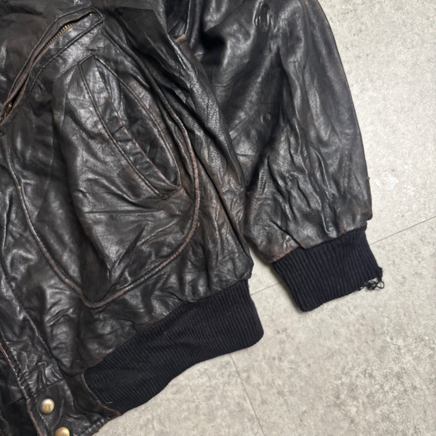 レザージャケットシティボーイコーデ古着