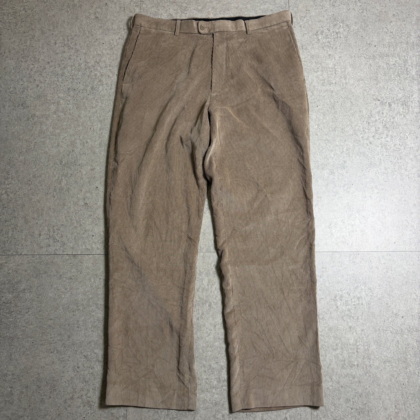 ニットコーデュロイパンツコーデ古着