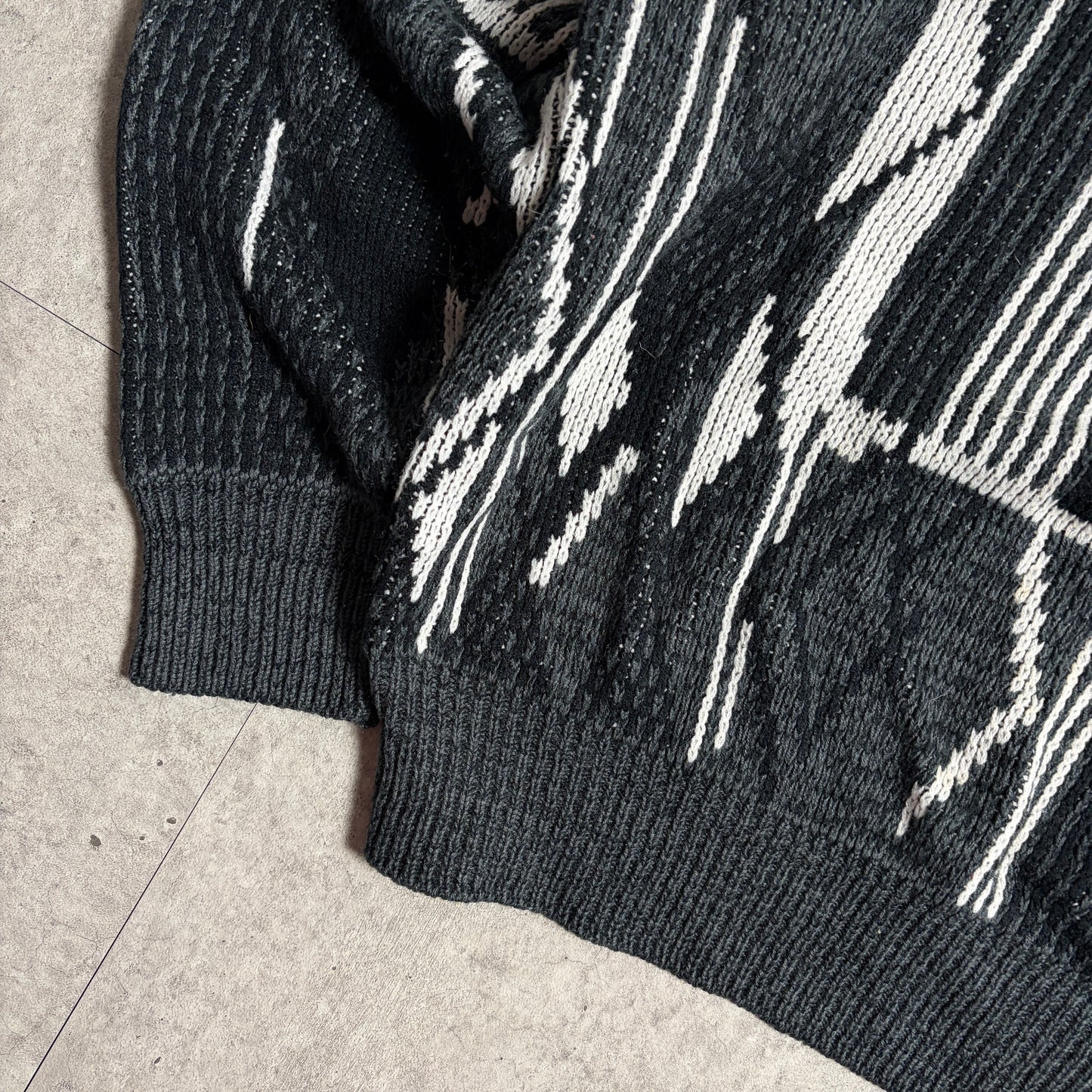 総柄ニットスラックスシティボーイコーデ古着