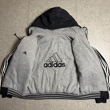 adidasリバーシブルパーカーコーデ古着
