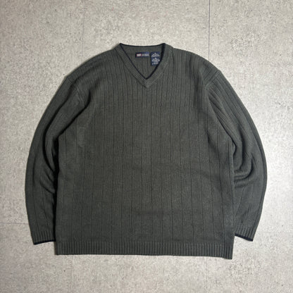 カーキリブニットシティボーイコーデ古着