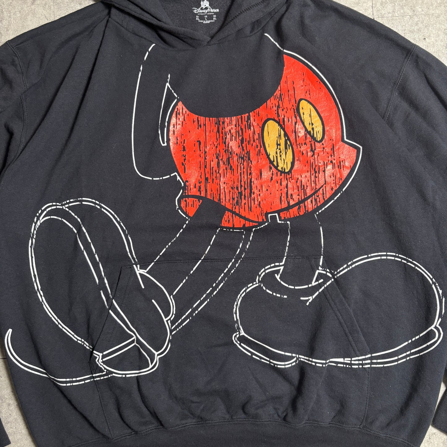 ミッキー耳付きフーディーコーデ古着