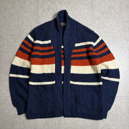 ニットカーデコーデュロイパンツコーデ古着