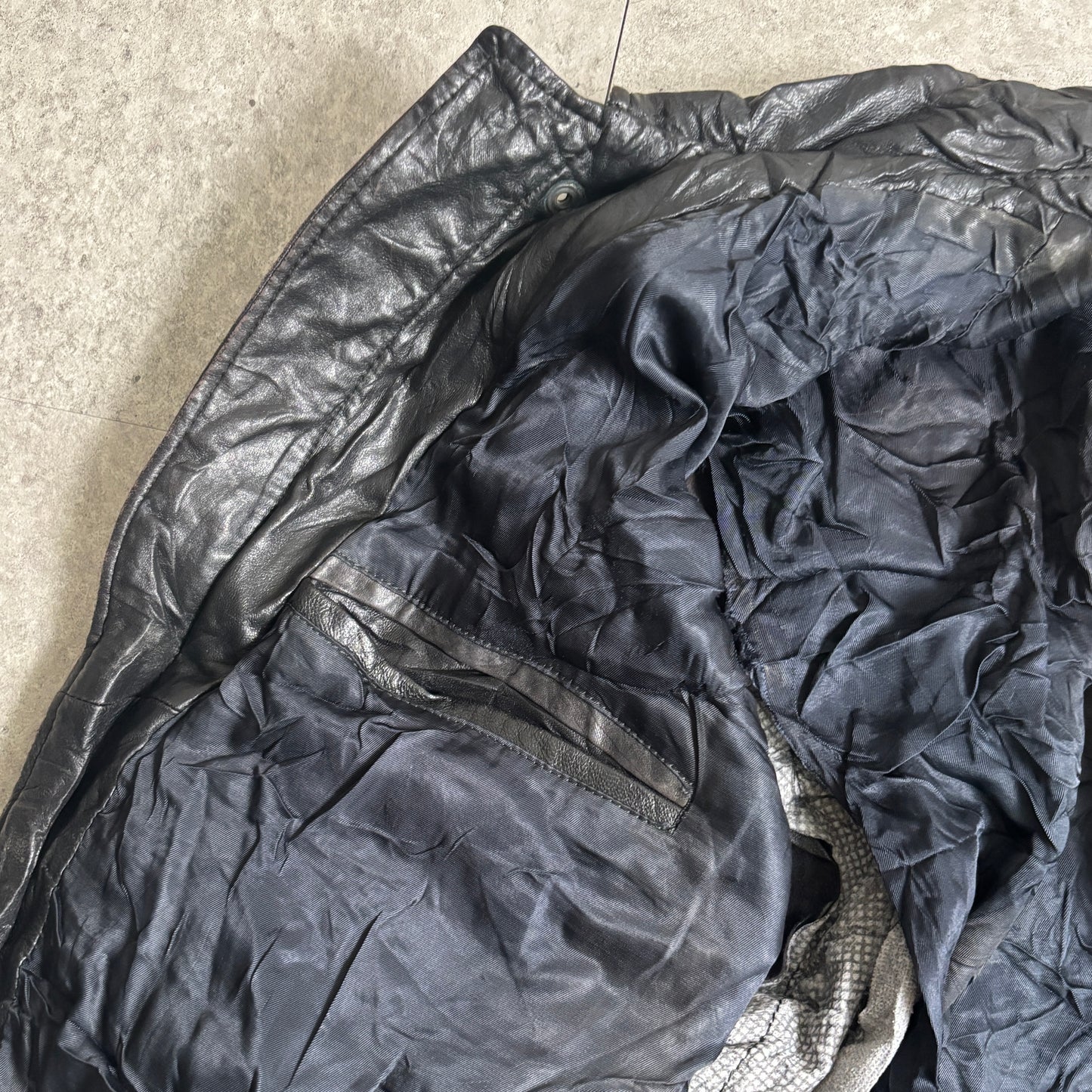 レザージャケットシティボーイコーデ古着