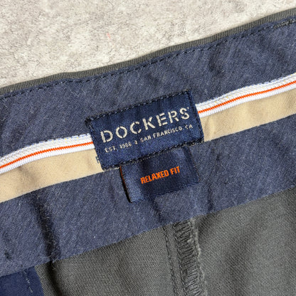 総柄ニットスラックスシティボーイコーデ古着