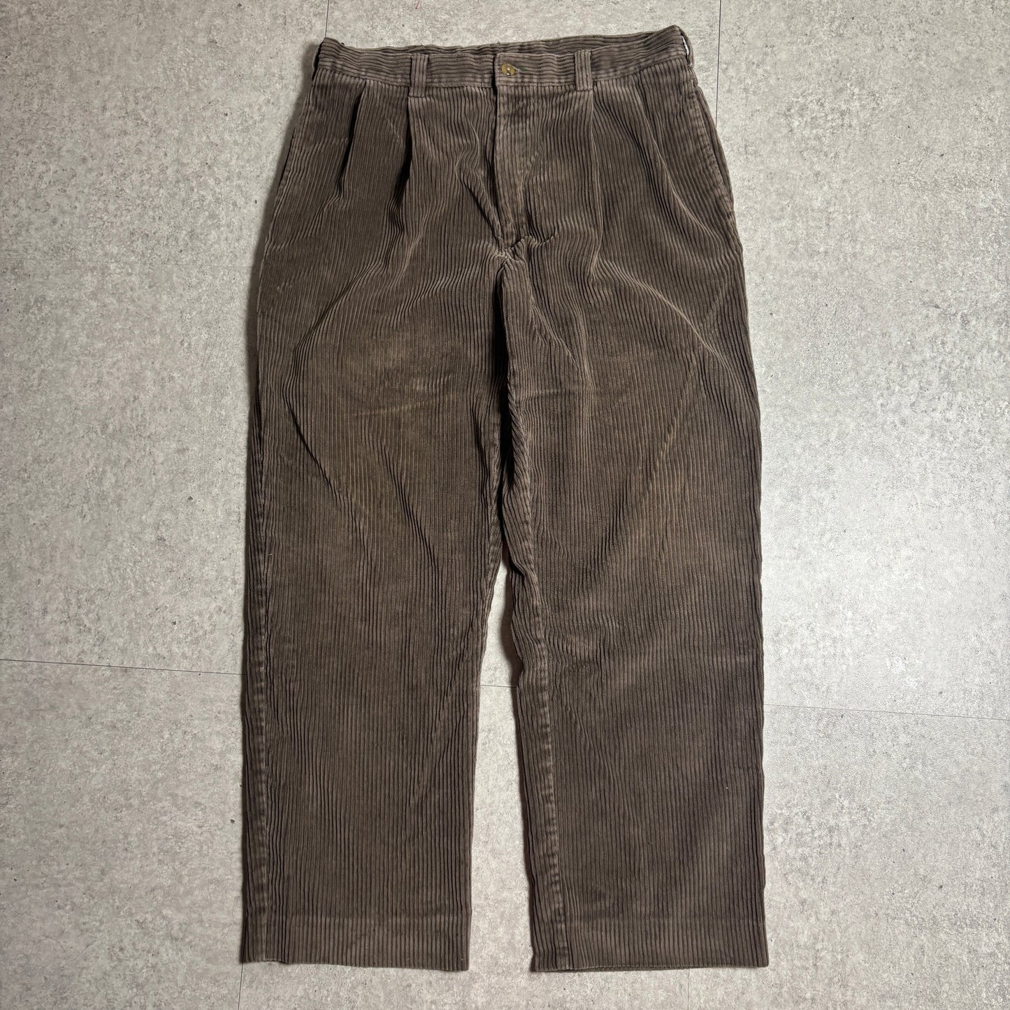 リアルツリーフーディーストリートコーデ古着