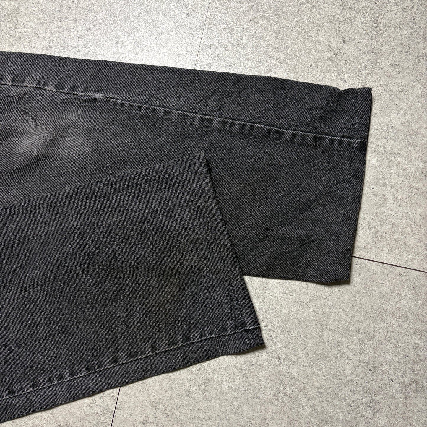 ジャガードニットブラックデニムコーデ古着