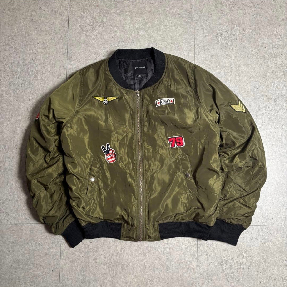 ワッペン付MA-1ストリートコーデ古着