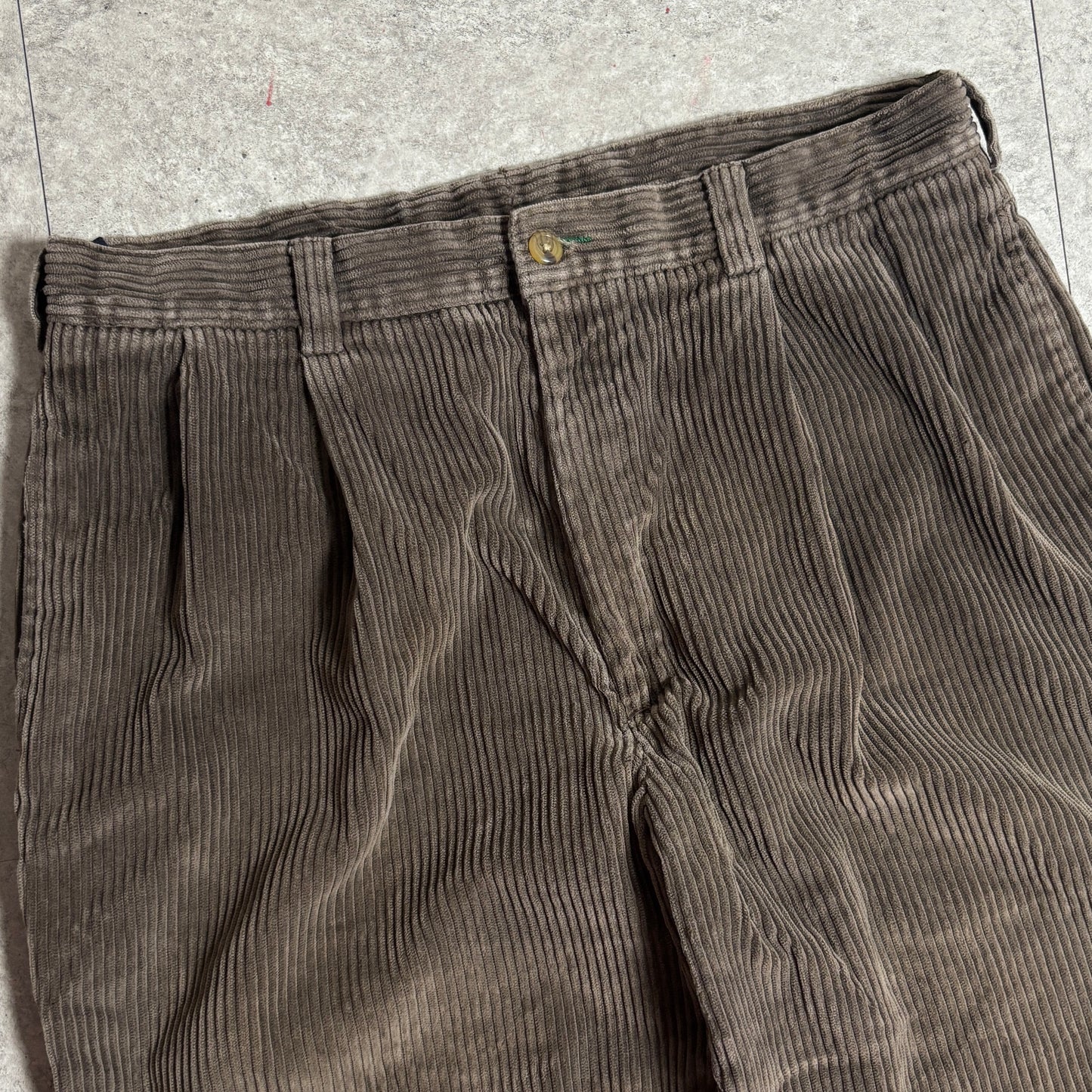 リアルツリーフーディーストリートコーデ古着