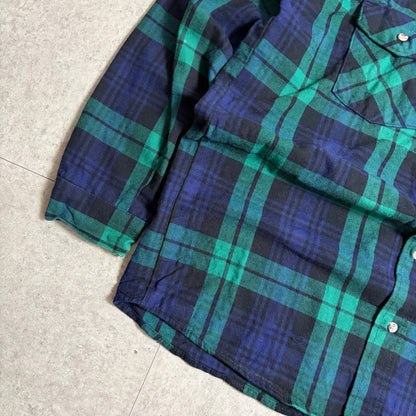 ネルシャツブラックデニムアメカジコーデ古着