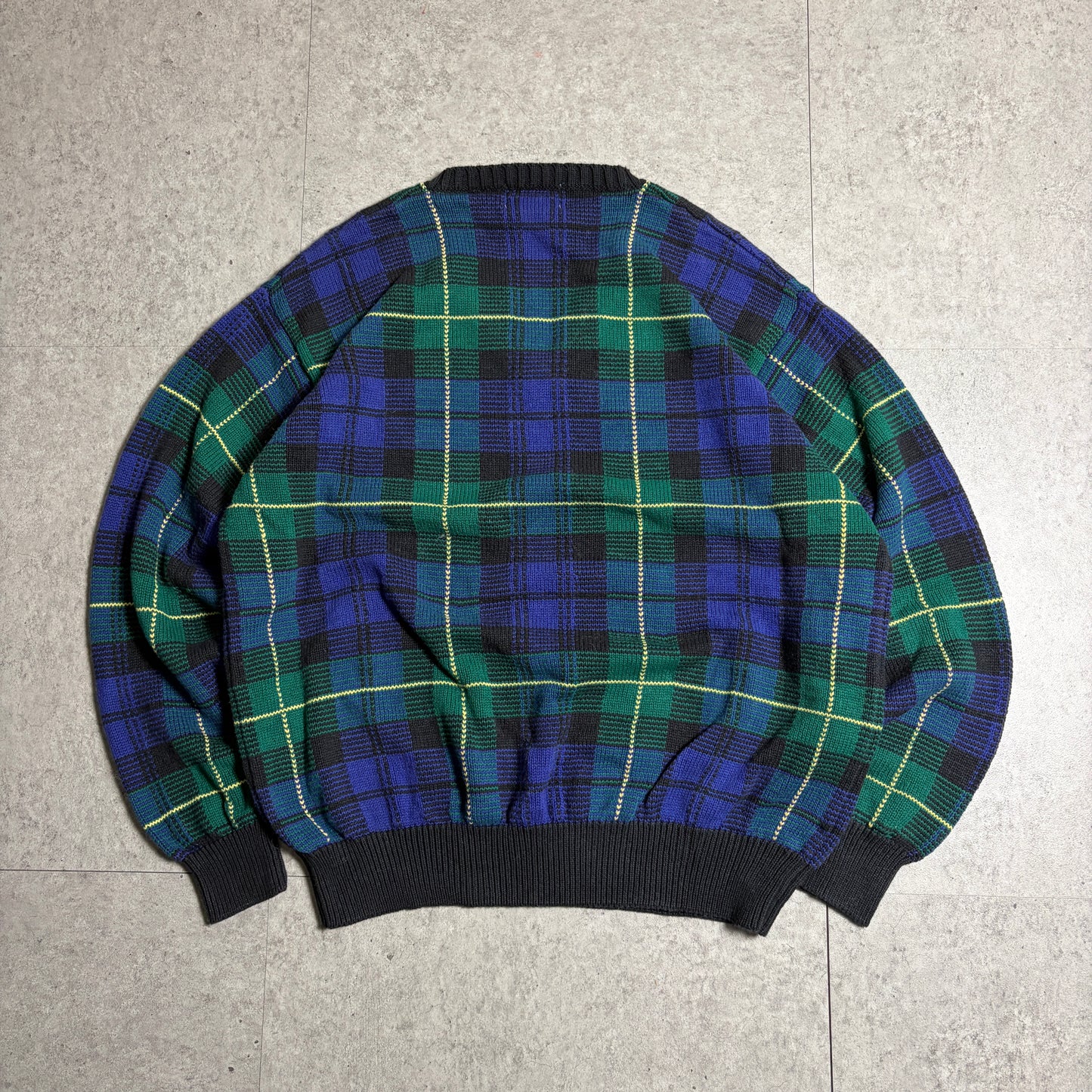 チェック柄コットンニットデニムコーデ古着