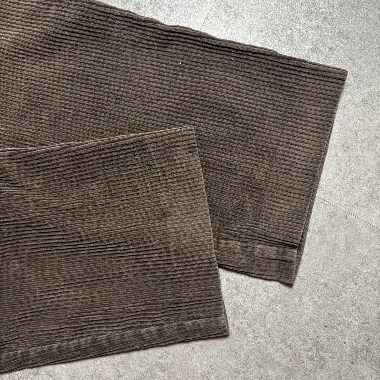 リアルツリーフーディーストリートコーデ古着