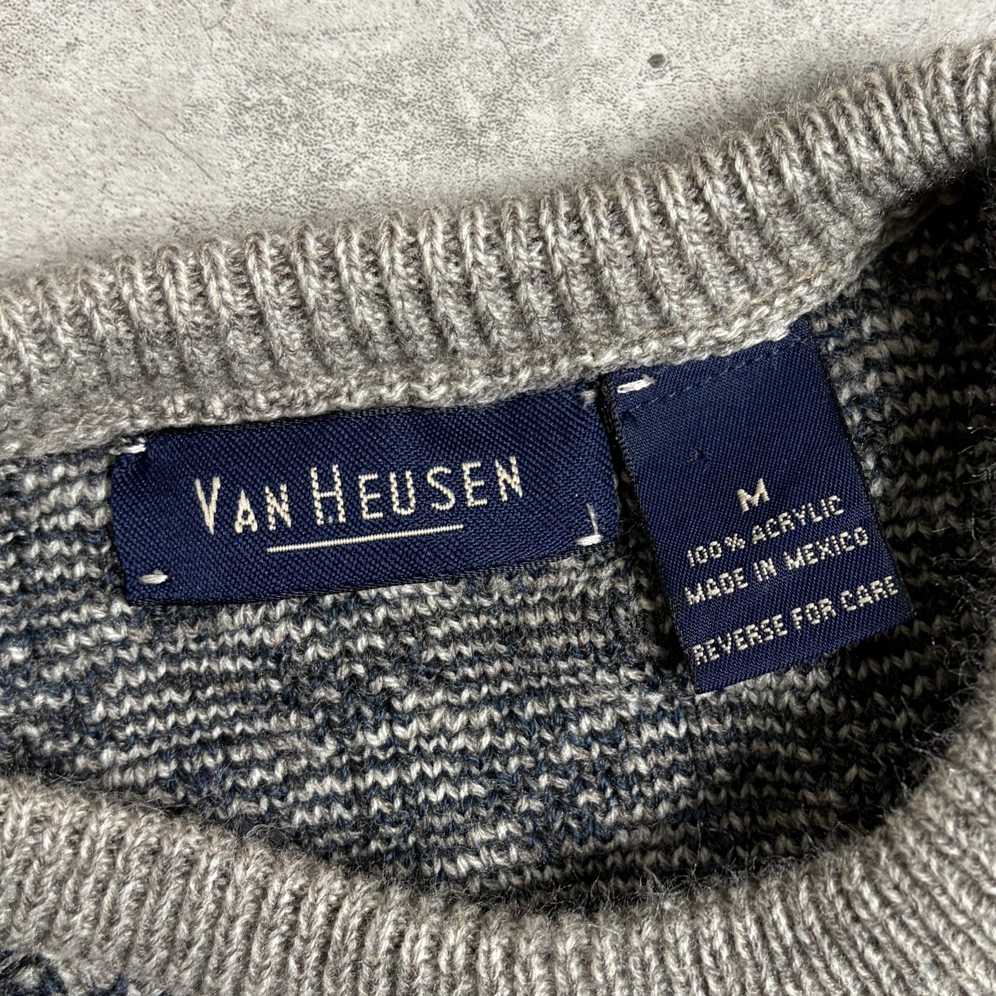 総柄厚手ニットブラックデニムコーデ古着