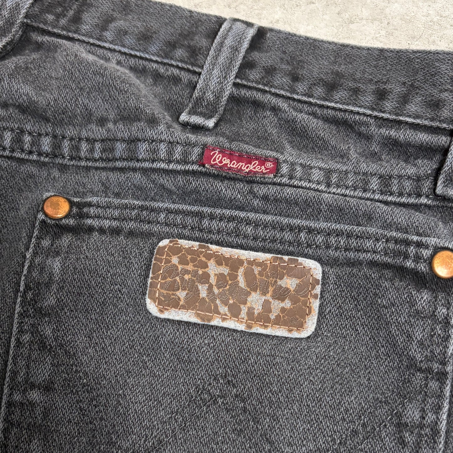 adidasリバーシブルパーカーコーデ古着