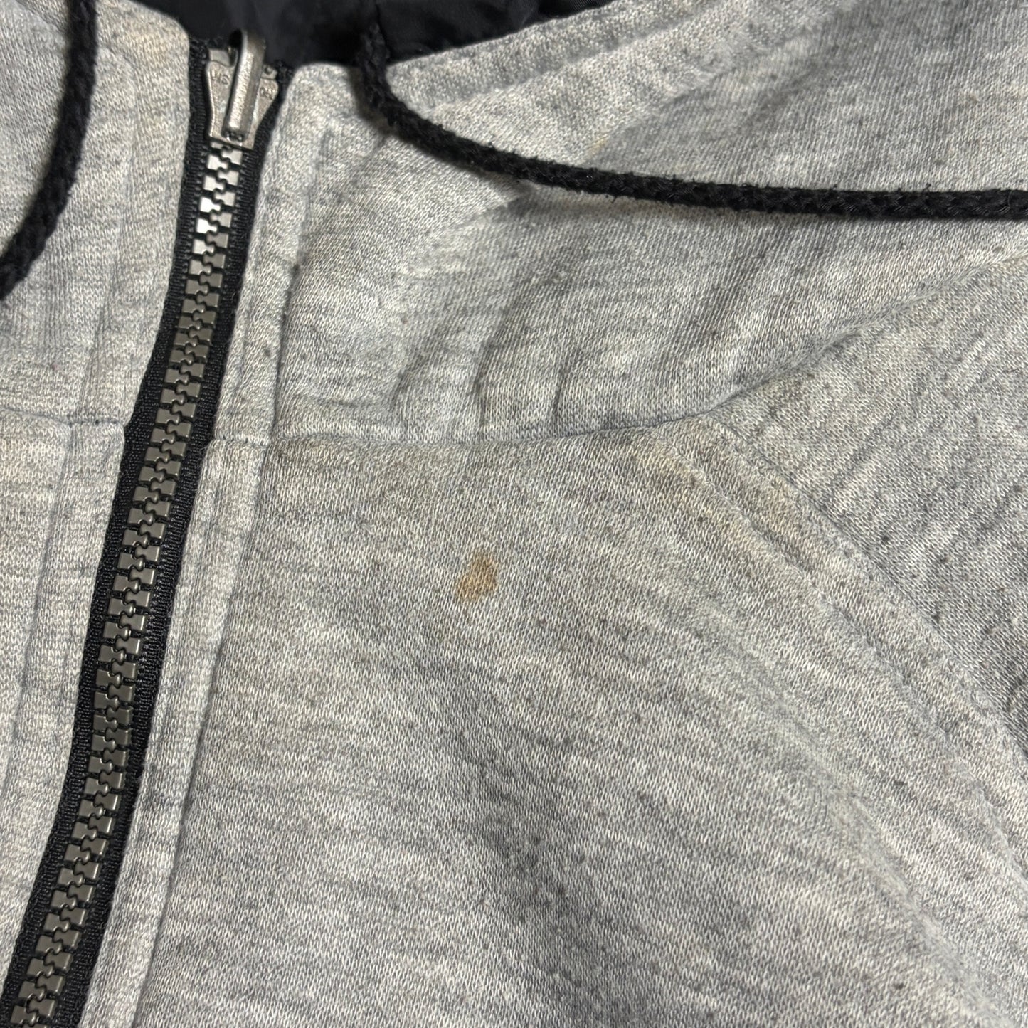 adidasリバーシブルパーカーコーデ古着