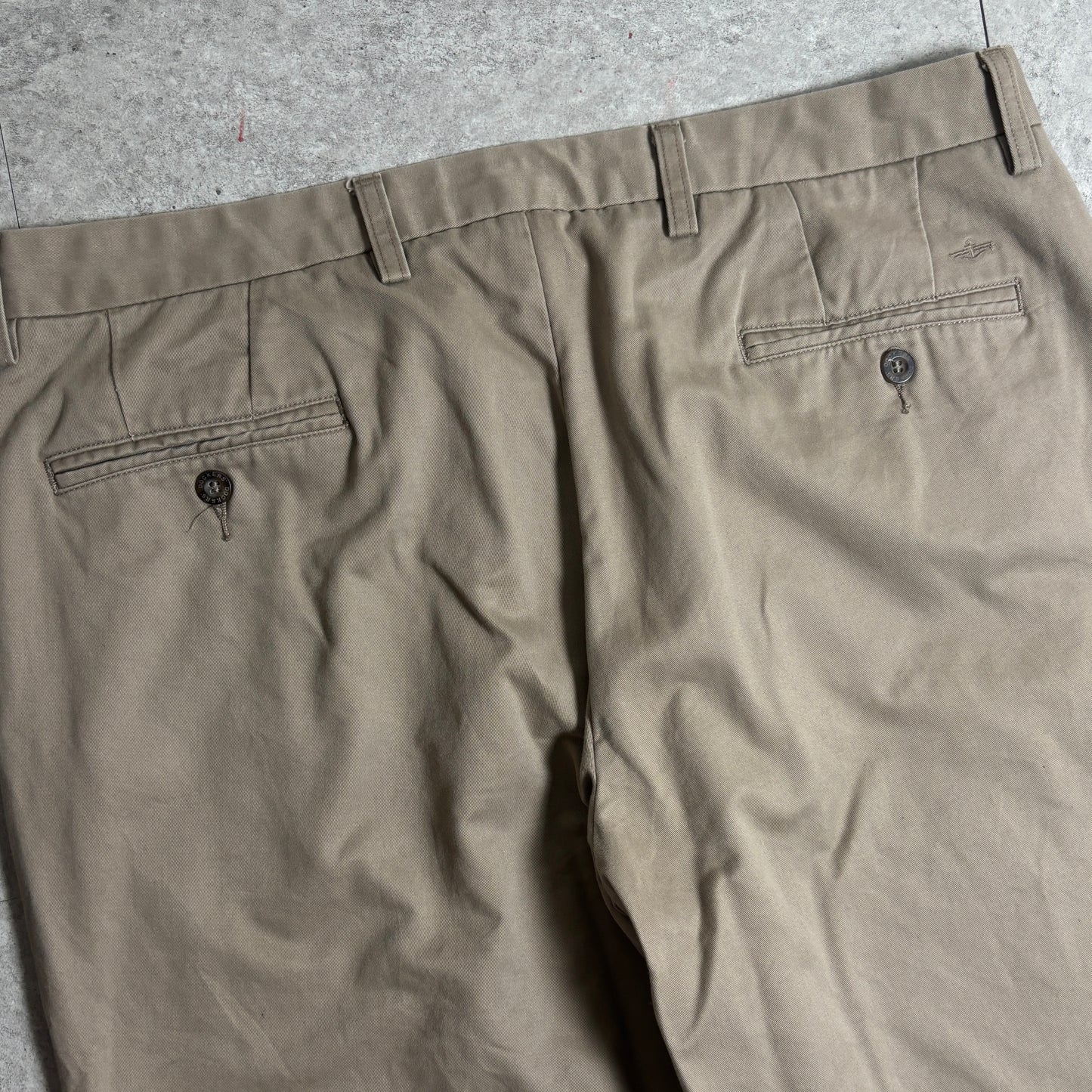 ゴッホプリントニットシティボーイコーデ古着